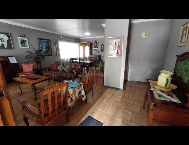 3 BEDROOM HOUSE FOR SALE IN LANGENHOVENPARK